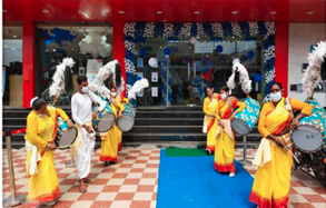 Image gallery marquee